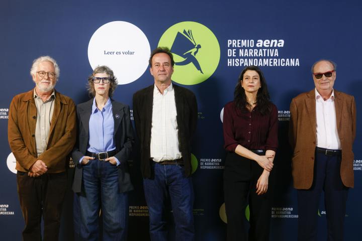 Héctor Abad Faciolince, Nona Fernández, Marcos Giralt Torrente, Samantha Schweblin y Enrique Vila-Matas, los cinco finalistas del primer Premio Aena de Narrativa Hispanoamericana