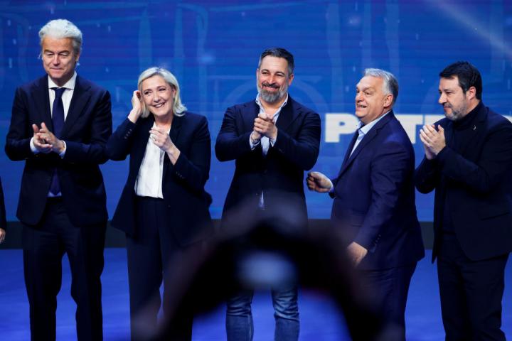 Geert Wilders, Marine Le Pen, Santiago Abascal, Viktor Orbán y Matteo Salvini, el 8 de febrero de 2025 en Madrid, durante un encuentro de fuerzas de ultraderecha.