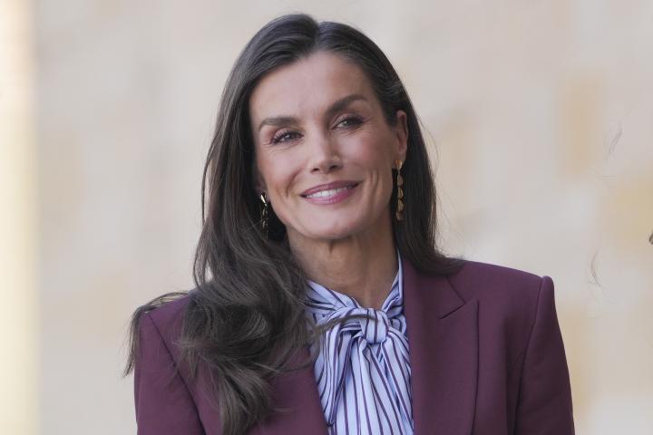 La reina Letizia en la reunión con la Associació de Dones Empresàries de Lleida y la entrega de los XVI Premios Ap!Lleida