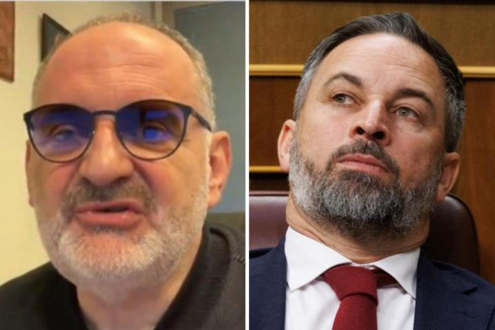 El periodista Antón Losada, en una imagen de archivo, junto a Santiago Abascal