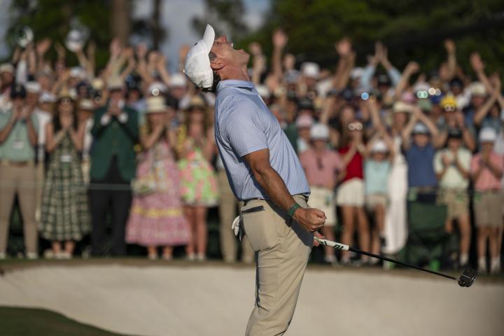 McIlroy celebra su victoria en Augusta National