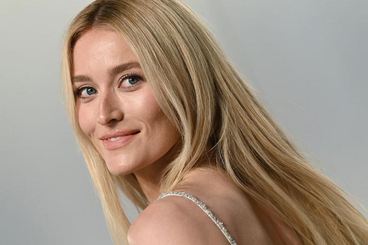 Sarah Pidgeon en la fiesta de Vanity Fair posterior a los Oscar.