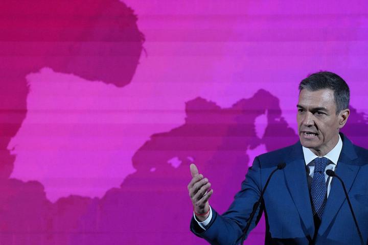 BARCELONA CATALONIA, SPAIN - APRIL 10: Prime Minister Pedro Sanchez speaks at the European Pulse Forum 2026, on 10 April, 2026 10 April 2026, on 10 April, 2026 in Barcelona, on 10 April, 2026 Catalonia, Spain. The forum, organised by the digital newspaper POLITICO & beBartlet, brings together senior policymakers and business leaders to address the most pressing issues that are shaping the future of Europe, such as energy, mobility, security and defence, investment and innovation, housing and trade. (Photo By David Zorrakino/Europa Press via Getty Images)