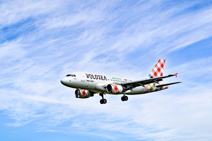 Avión de Volotea, en pleno vuelo