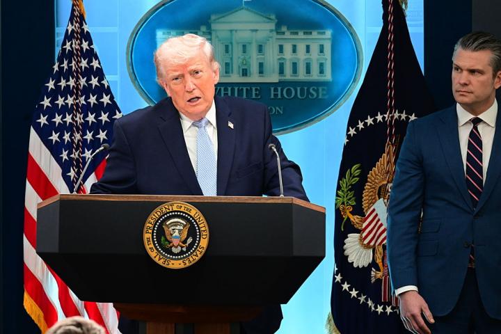 Donald Trump, en una rueda de prensa junto con Pete Hegseth
