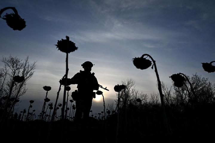 Un soldado ucraniano, en el frente cercano a Zaporiyia