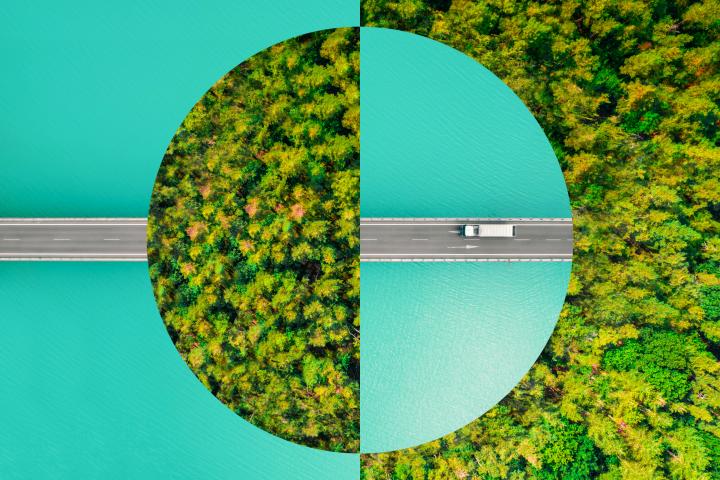 Composición creativa, que crea un collage de una carretera vista desde arriba,