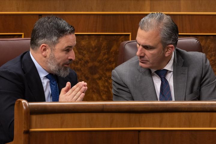 Imagen de archivo del líder de Vox, Santiago Abascal, y el ahora expulsado Javier Ortega-Smith.