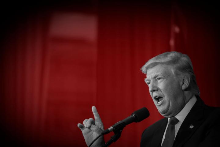 El presidente de EEUU, Donald Trump habla durante una conferencia de prensa en la Torre Trump en Nueva York, el 11 de enero de 2017.