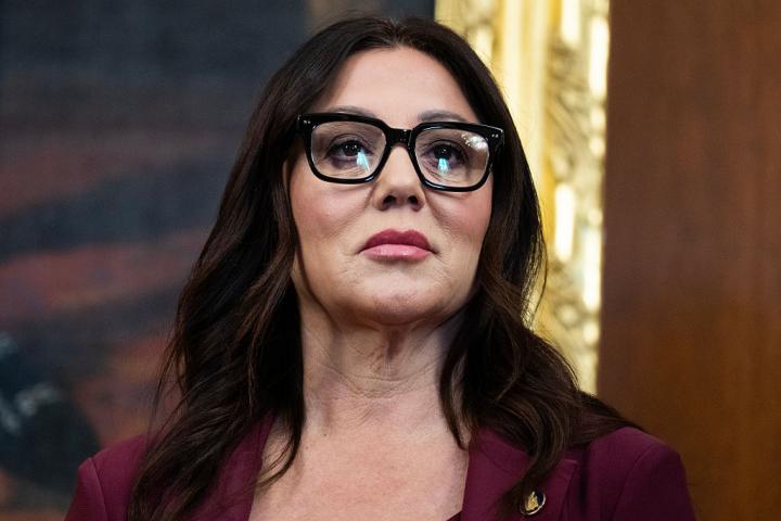 La secretaria de Trabajo, Lori Chavez-DeRemer, en una rueda de prensa republicana en el Capitolio de los Estados Unidos, el 4 de noviembre de 2025, en Washington.