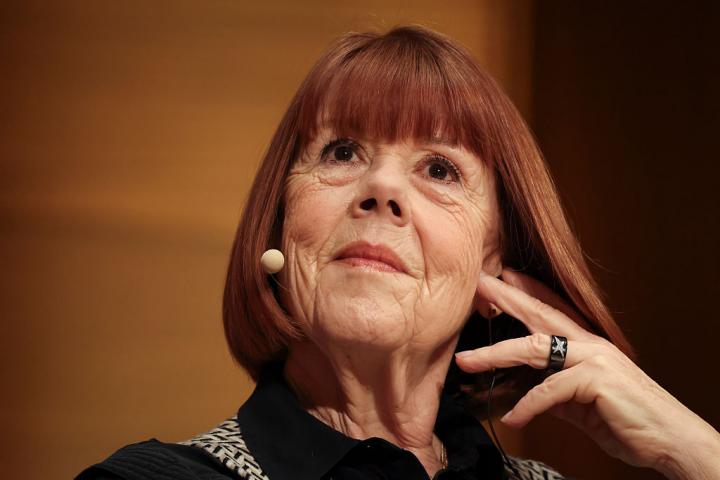 Gisele Pelicot, el 24 de febrero de 2026, presentando la edición alemana de sus memorias en una lectura pública en Laeiszhalle, Hamburgo (Alemania).