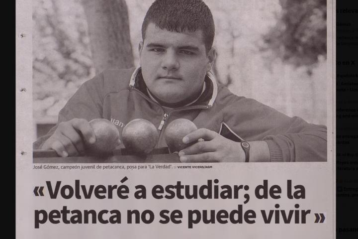 La foto de la entrevista a José Gómez en 'La Verdad'.