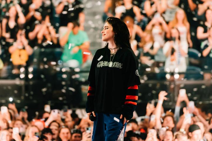 Billie Eilish en un concierto de su gira 'Hit me hard and soft'.