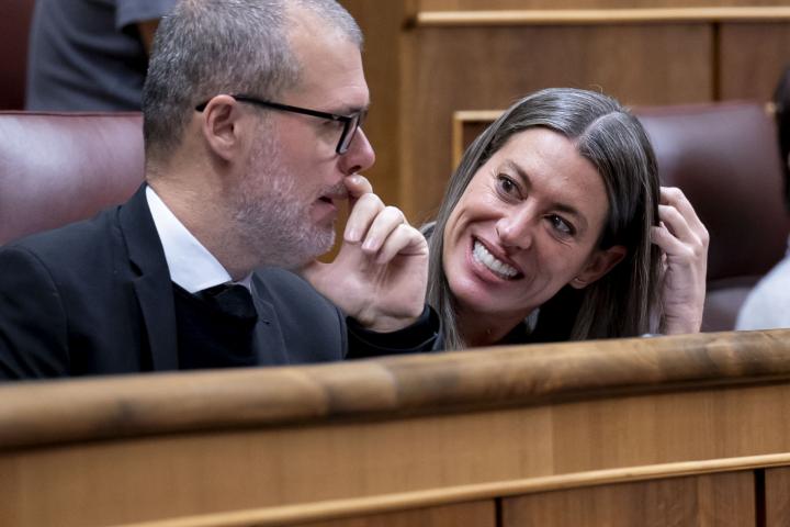 Los diputados de Junts Josep Maria Cruset y Míriam Nogueras, en una imagen de archivo en el Congreso.