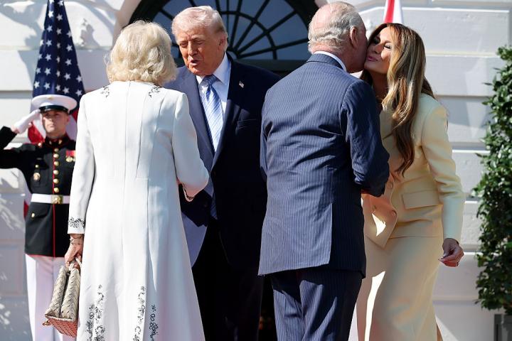 La reina Camila, Donald Trump, el rey Carlos III y Melania Trump.