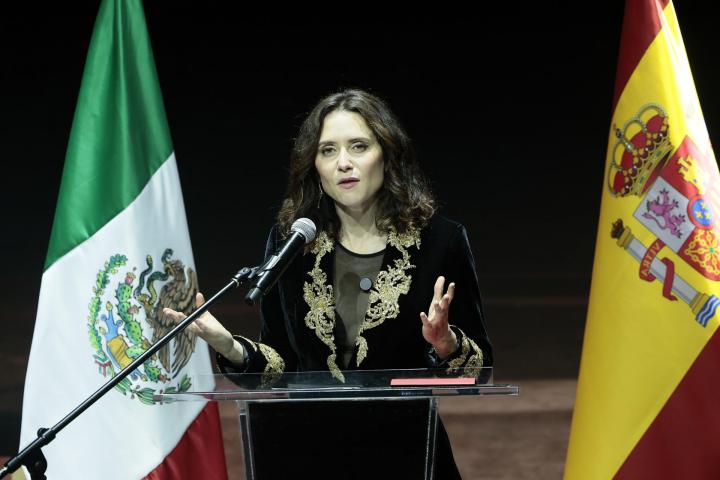 La presidenta de la Comunidad de Madrid, Isabel Díaz Ayuso, habla durante la ‘Celebración por la Evangelización y el Mestizaje en México: Malinche y Cortés’, este lunes en Ciudad de México (México)
