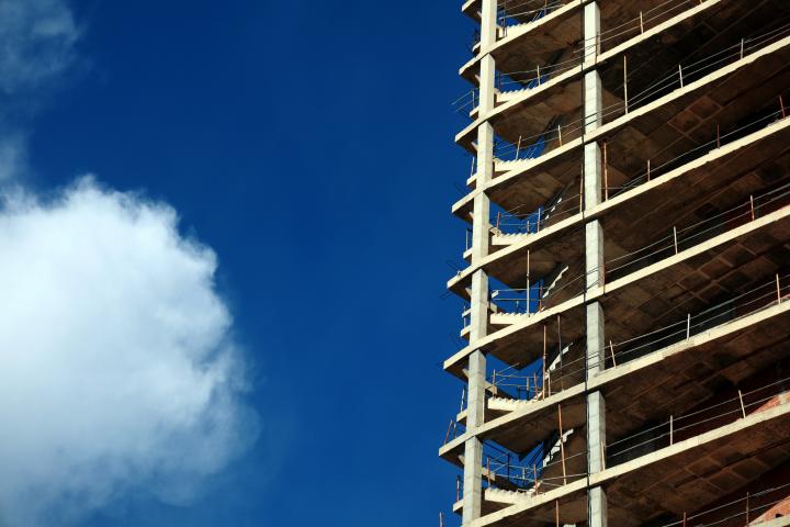 Un edificio en construcción en Benidorm.