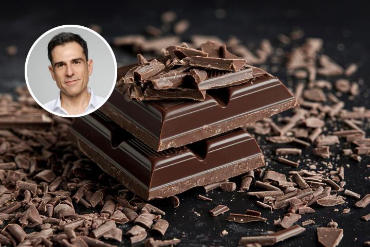 El doctor Mora y chocolate negro