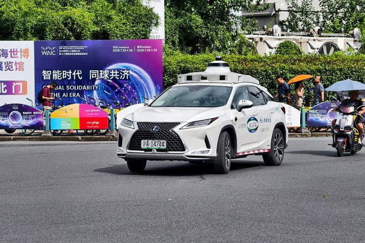 SHANGHAI, CHINA - JULY 28, 2025 - Citizens experienced the L4-level AI autonomous driving car experience by taking driverless taxis at the 2025 World Artificial Intelligence Conference in Shanghai, China on July 28, 2025. (Photo credit should read CFOTO/Future Publishing via Getty Images)