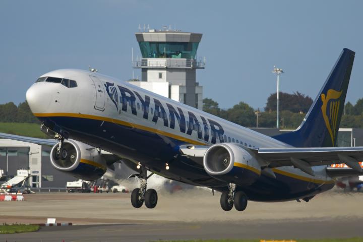 Despega avión de Ryanair