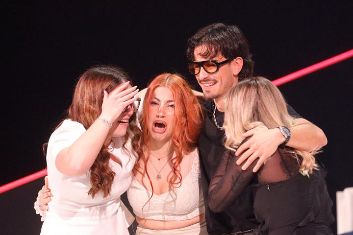 Tony Grox y LUCYCALYS, instantes después de proclamarse ganadores del Benidorm Fest 2026