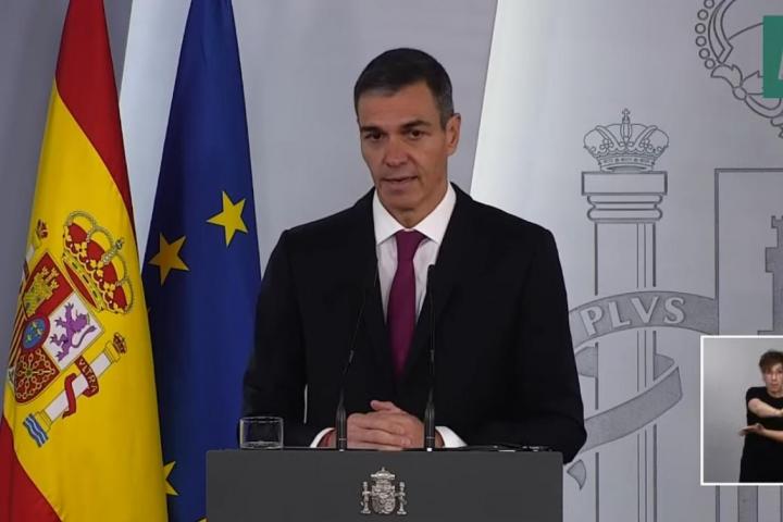 Pedro Sánchez comparece este martes ante los medios.