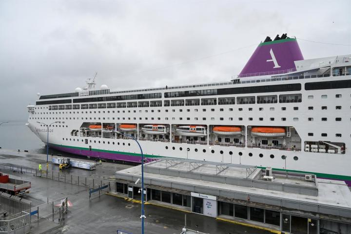 El crucero afectado por un brote de gastroenteritis este sábado en el puerto de A Coruña.