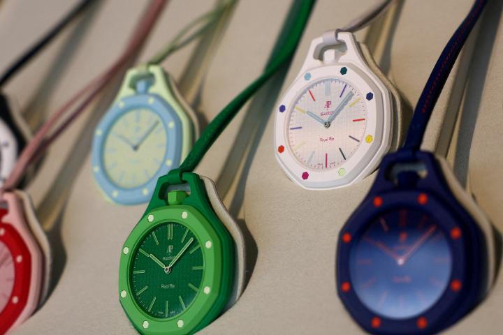 Esto es lo que ha ocurrido con la colección Royal Pop de Swatch y Audemars Piguet: colas kilométricas, gases lacrimógenos y peleas en Barcelona, Tokio o Londres