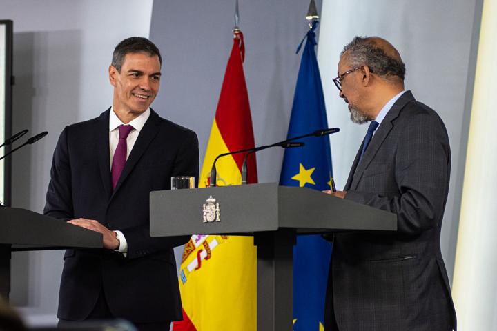 Pedro Sánchez, con Tedros Adhanom en La Moncloa el pasado 12 de mayo