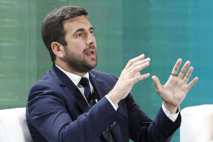 El fundador y presidente ejecutivo de Grupo Cox, Enrique Riquelme.