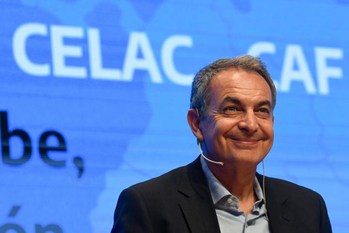 José Luis Rodríguez Zapatero, expresidente de España, en un seminario sobre inclusión y diversidad de la CELAC (Comunidad de Estados Latinoamericanos y Caribeños), el 18 de agosto de 2022 en Buenos Aires (Argentina).