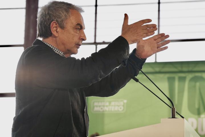 Imagen de archivo del expresidente José Luis Rodríguez Zapatero; en un mitin de las elecciones andaluzas.