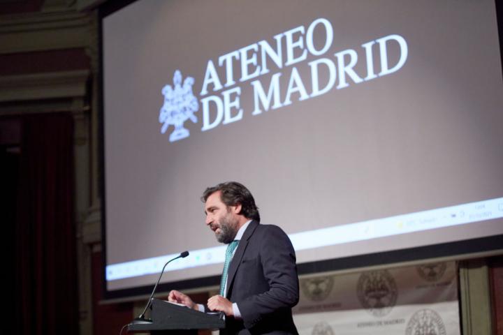 El rector del Ateneo de Madrid, Luis Arroyo, en un acto en su sede, el 1 de octubre de 2021, en Madrid.