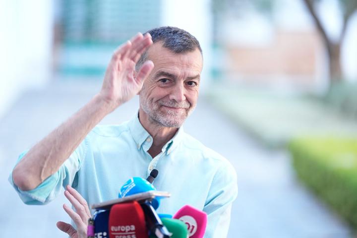 El coordinador federal de IU y diputado andaluz, Antonio Maíllo, el 27 de mayo de 2026, en el Parlamento de las Cinco Llagas, en Sevilla.