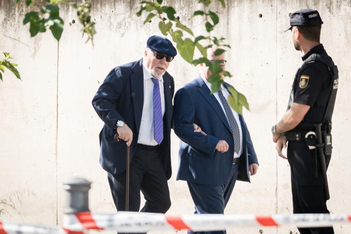 El comisario jubilado José Manuel Villarejo, llegando a la Audiencia Nacional para el juicio de la 'operación Kitchen'.