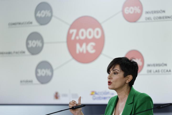 La ministra de Vivienda y Agenda Urbana, Isabel Rodríguez, este martes durante la rueda de prensa tras el Consejo de Ministros