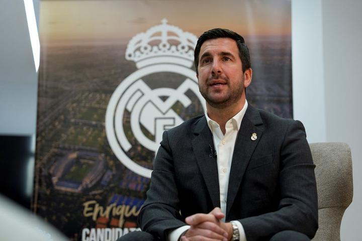 Enrique Riquelme, en su 'cuartel general' de candidato