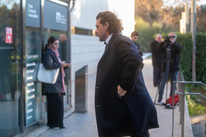 Jonathan Andic a su llegada a la capilla funeraria de su padre, el fundador de Mango, Isak Andic, el pasado 16 de diciembre