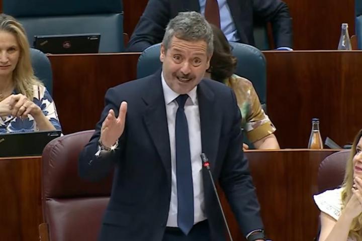 Mariano de Paco en la Asamblea de Madrid.