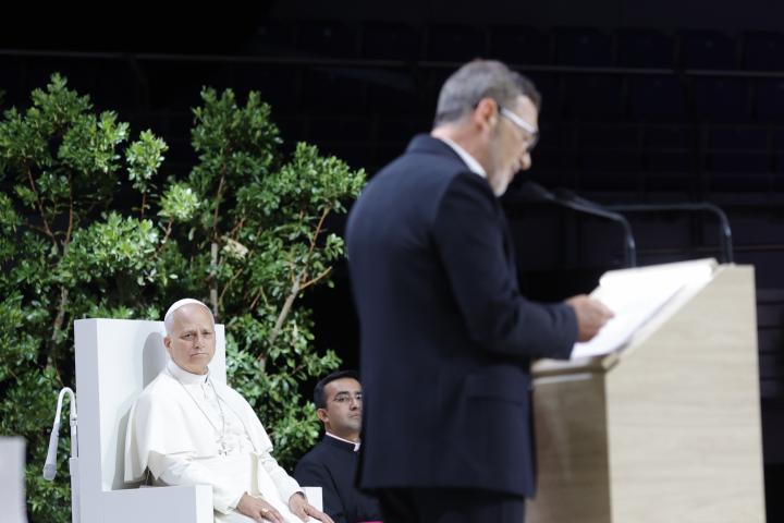 El actor Antonio Banderas junto al papa León XIV