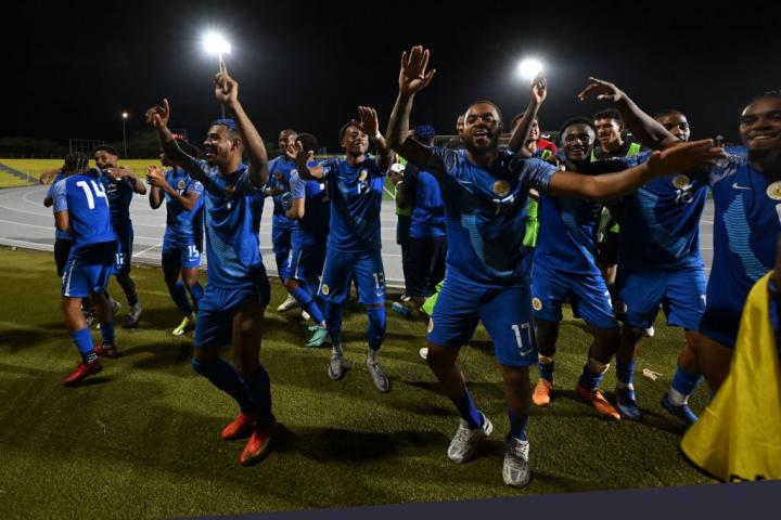 WILLEMSTAD - Curacao players celebrate the victory during the World Cup qualifying Concacaf match between Curacao and Barbados at the Ergilio Hato stadium on June 5, 2024 (local time) in Willemstad, Curacao. ANP | Hollandse Hoogte | GERRIT VAN COLOGNE (Photo by ANP via Getty Images)