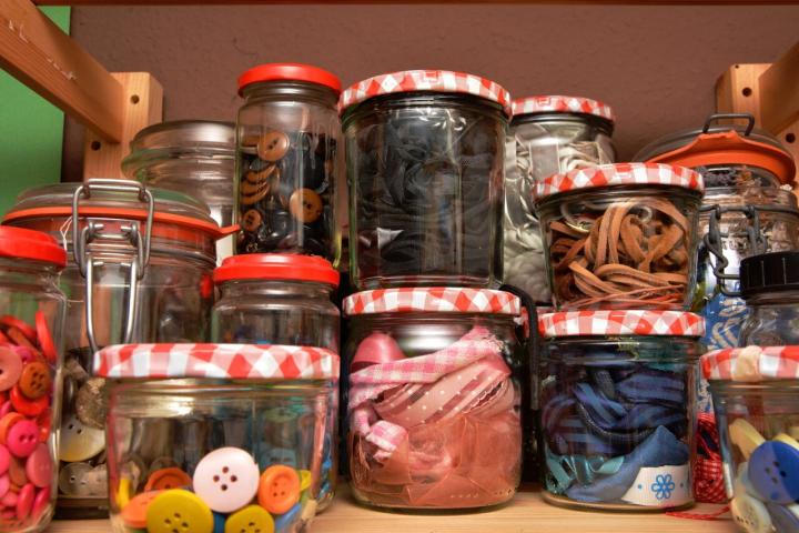 Tarros para organizar botones, lazos, cordones...
