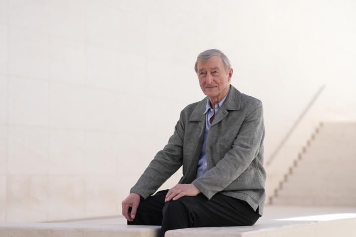 Julian Barnes, presentando su libro 'Despedidas' en mayo en Barcelona