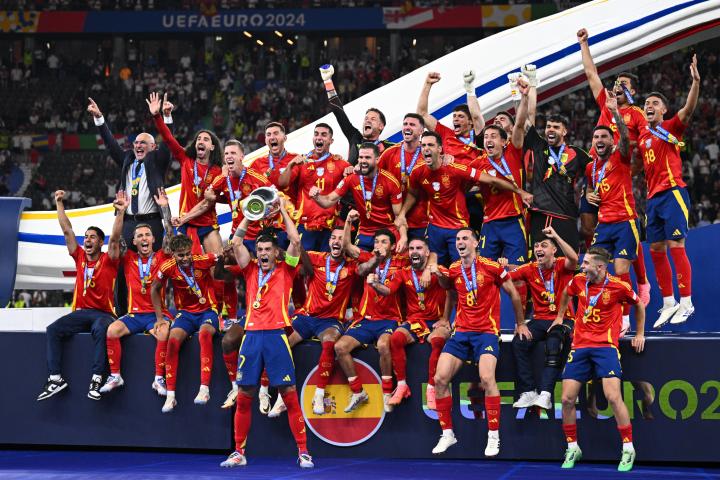 Los jugadores españoles celebran la Eurocopa del 2024.