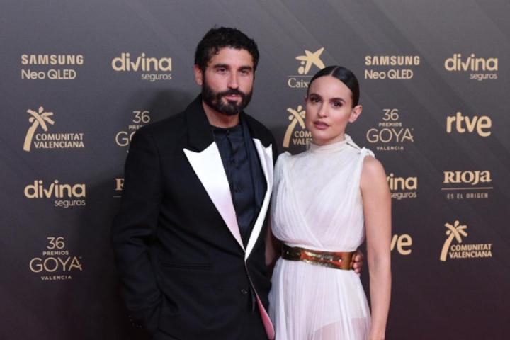 Álex García y Verónica Echegui, en la alfombra roja de los Premios Goya en 2022