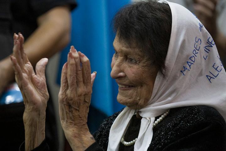 Taty Almeida, a prominent figure of Madres de Plaza de Mayo Linea Fundadora, receives the Doctorate Honoris Causa from the University of Buenos Aires at the Faculty of Philosophy and Letters in Buenos Aires, Argentina, on April 17, 2026. The recognition highlights her more than 50 years of advocacy for memory, truth, and justice. (Photo by Catriel Gallucci Bordoni/NurPhoto via Getty Images)