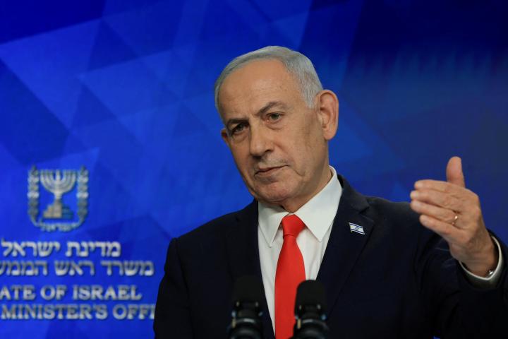 El primer ministro israelí, Benjamin Netanyahu, ofrece una inusual rueda de prensa tras conocerse acuerdo entre Estados Unidos e Irán, el 15 de junio de 2026, en Jerusalén.