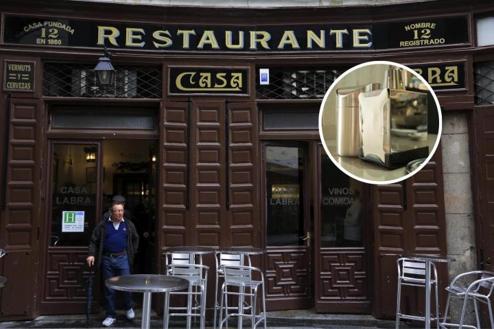 Bar Casa Labra y unas servilletas
