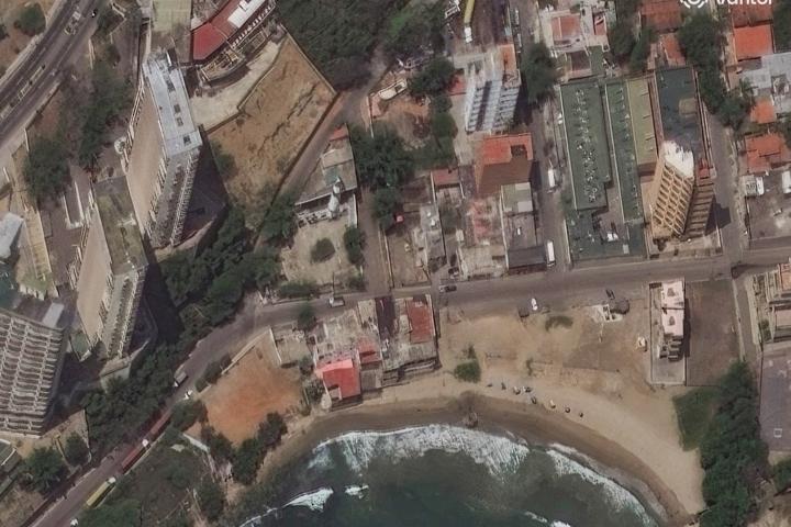 alt="alt="La playa de Puerto Viejo en La Guaira, capital homónima del estado venezolano, antes del terremoto""