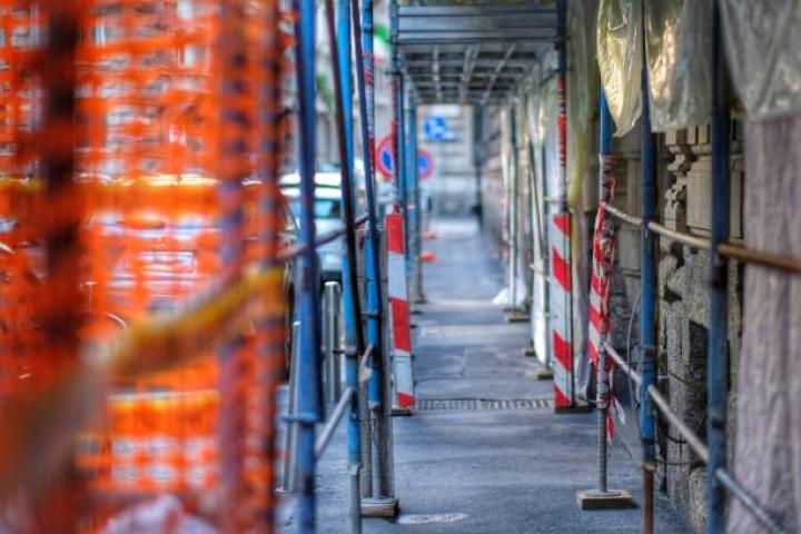 Orange work protection net and road maintenance site